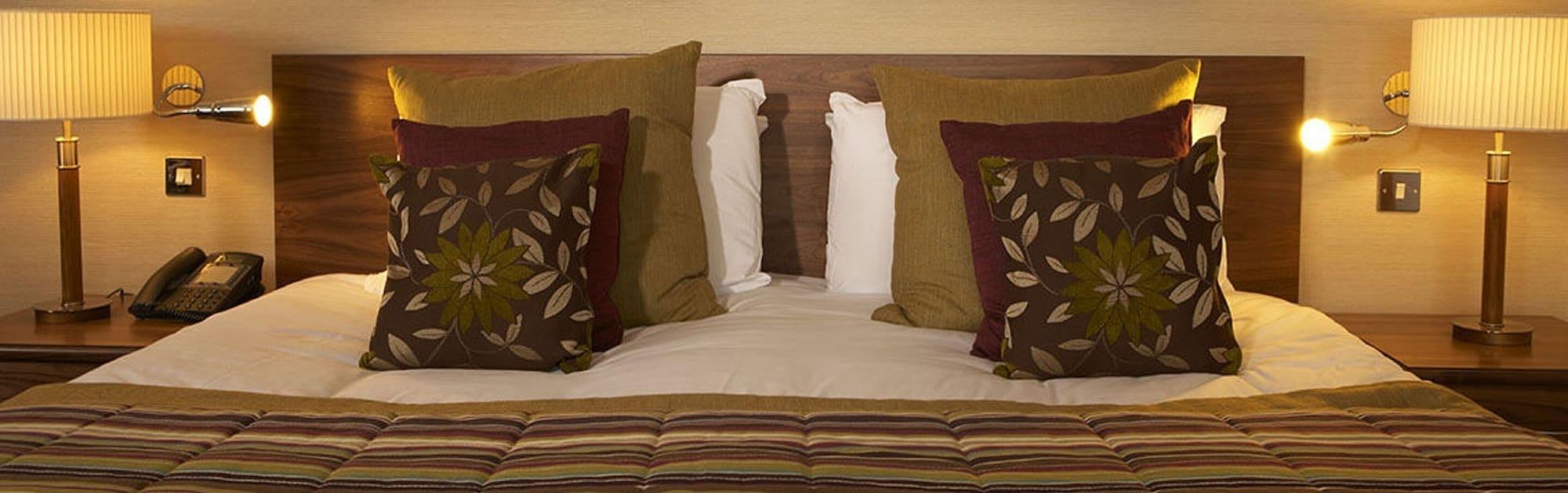 The Bull Hotel; Sure Hotel Collection By Best Western ปีเตอร์โบโรห์ ภายนอก รูปภาพ
