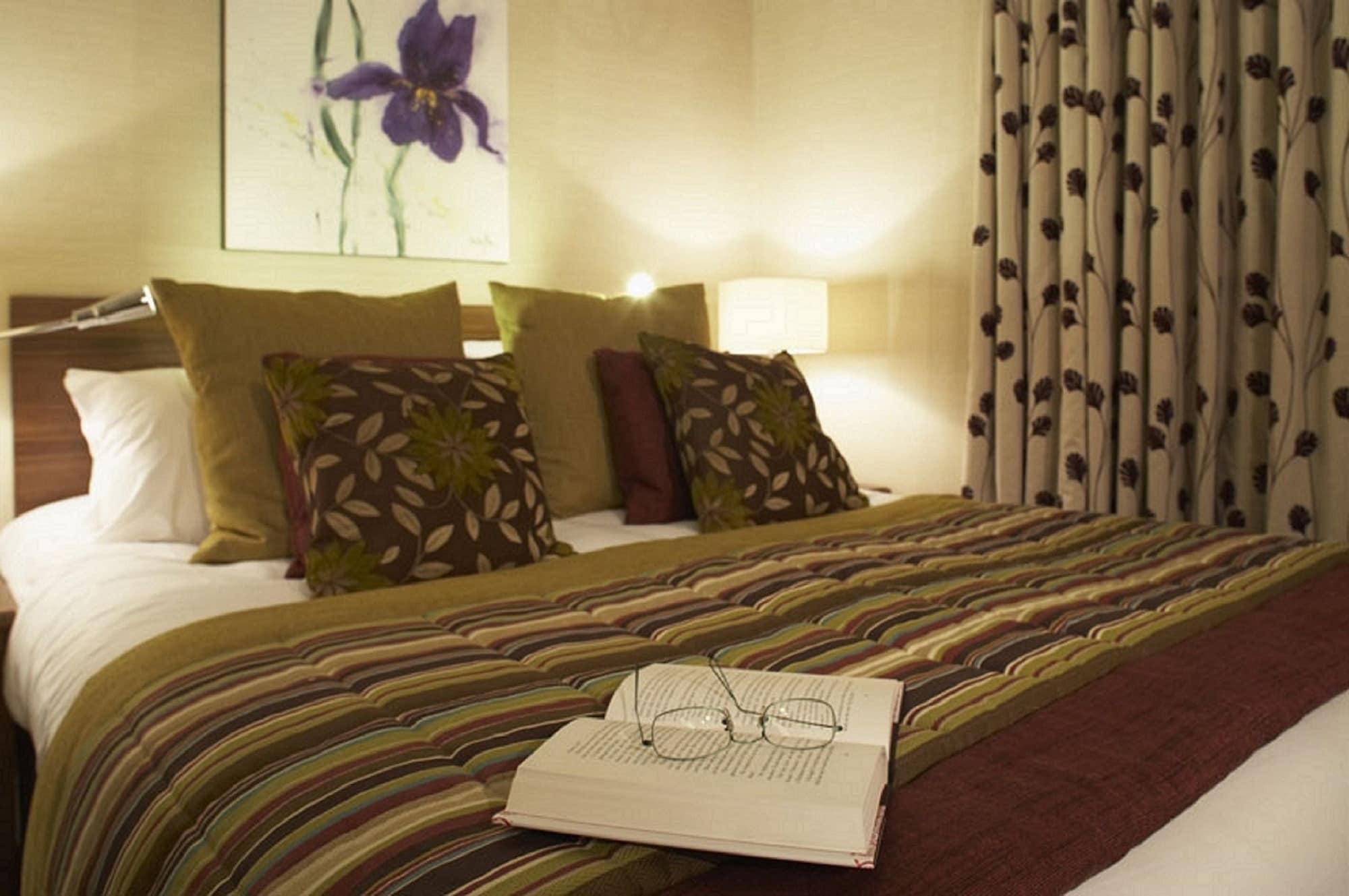 The Bull Hotel; Sure Hotel Collection By Best Western ปีเตอร์โบโรห์ ห้อง รูปภาพ
