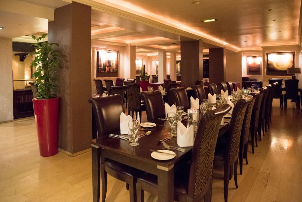 The Bull Hotel; Sure Hotel Collection By Best Western ปีเตอร์โบโรห์ ภายนอก รูปภาพ