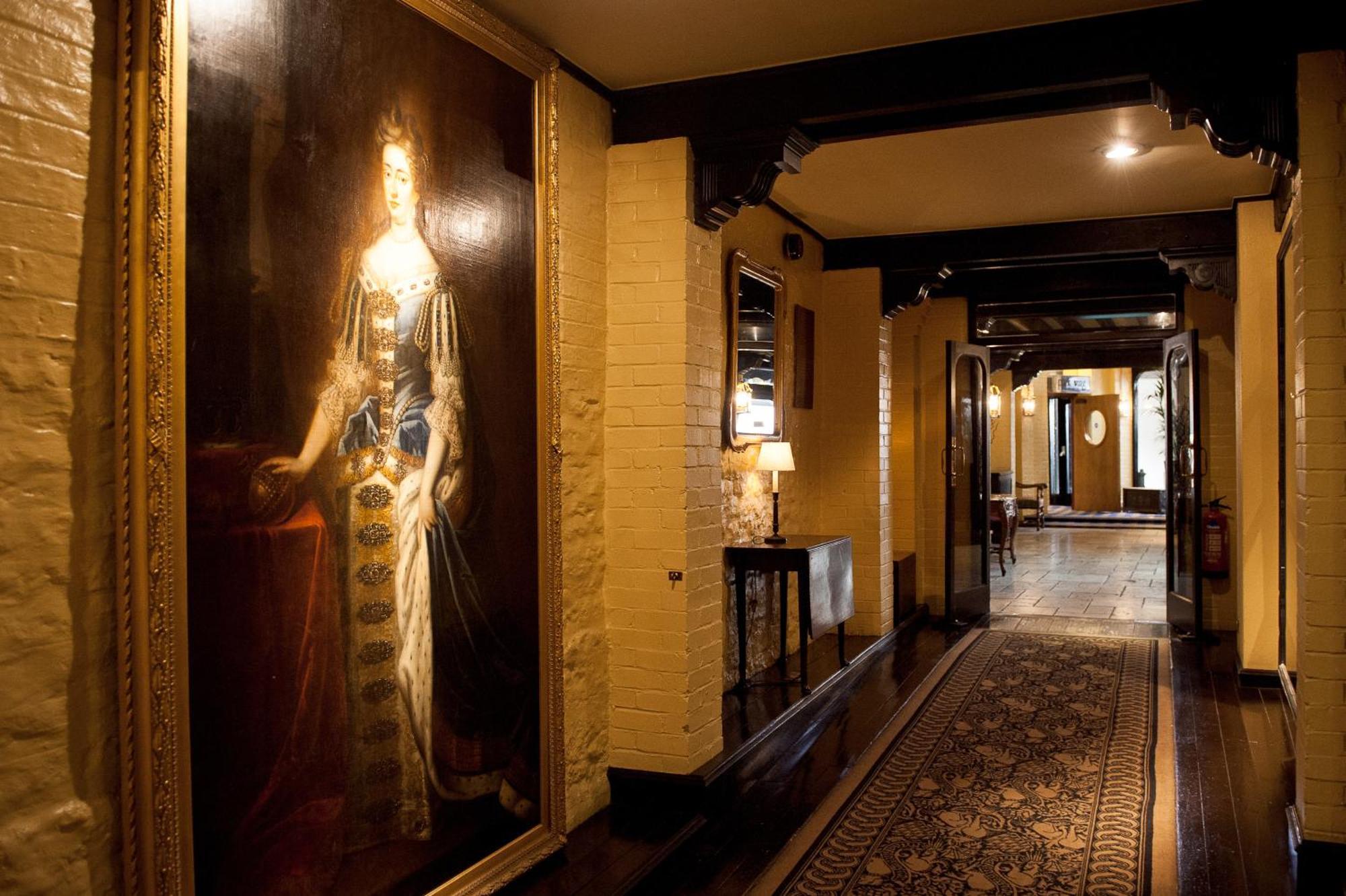 The Bull Hotel; Sure Hotel Collection By Best Western ปีเตอร์โบโรห์ ภายนอก รูปภาพ
