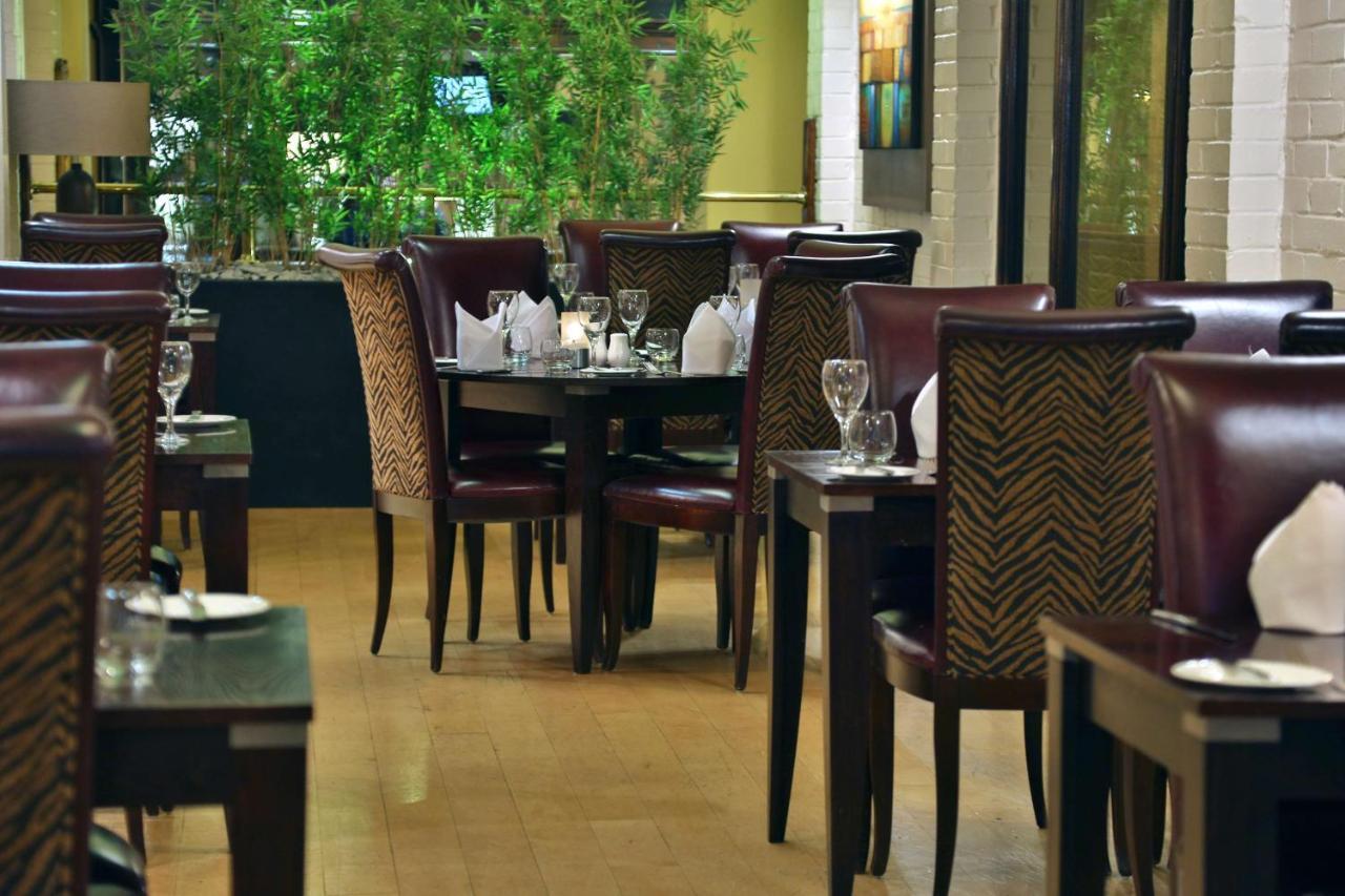 The Bull Hotel; Sure Hotel Collection By Best Western ปีเตอร์โบโรห์ ภายนอก รูปภาพ